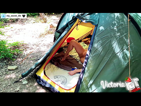 ❤️ ຖ່າຍໃນກ້ອງຖ່າຍຮູບ Passionate jerk off Stranger in a tent ❤ ໜັງໂປ້ ຢູ່ພວກເຮົາ ️❤
